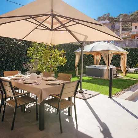 Roko- The Spacious Luxury ヴィラ トロギール