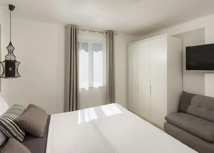 Roko- The Spacious Luxury Вилла