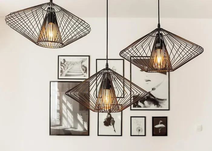 Roko- The Spacious Luxury 特罗吉尔