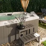 Roko- The Spacious Luxury Villa